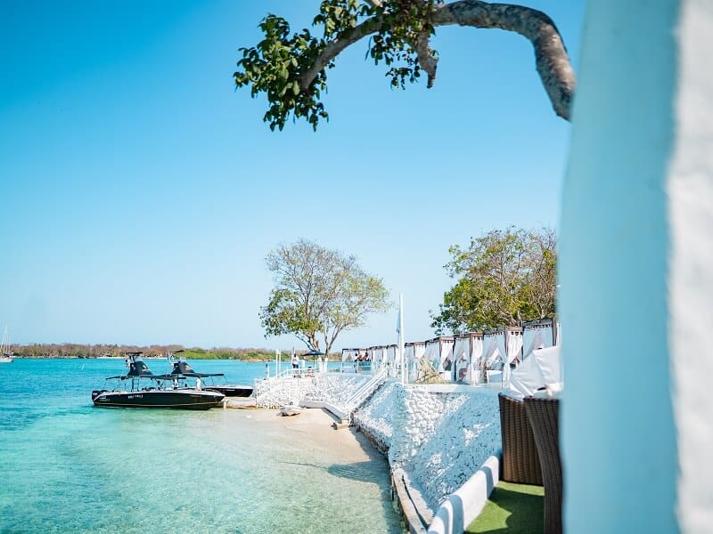 Bora Bora Beach Club - Image 10