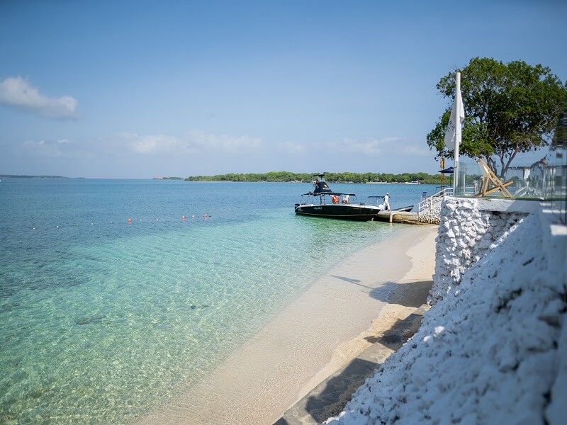 Bora Bora Beach Club - Image 7