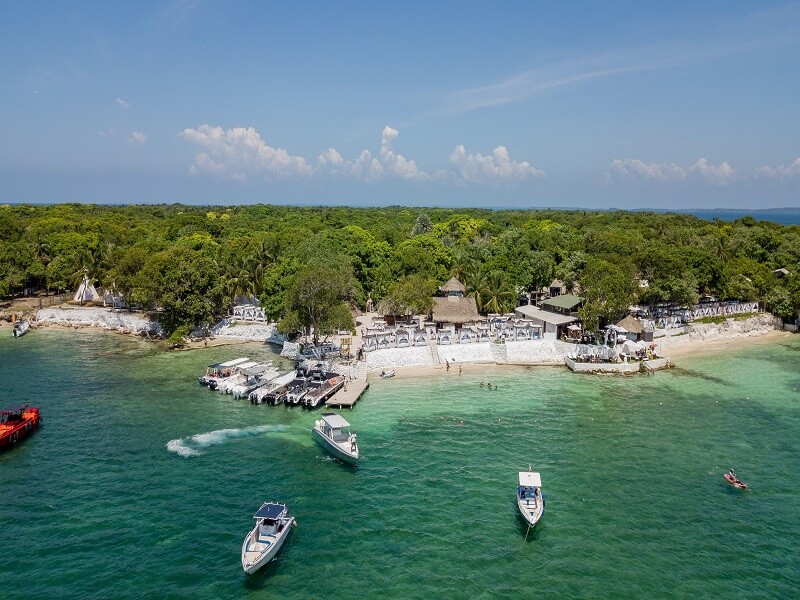 Bora Bora Beach Club - Image 5