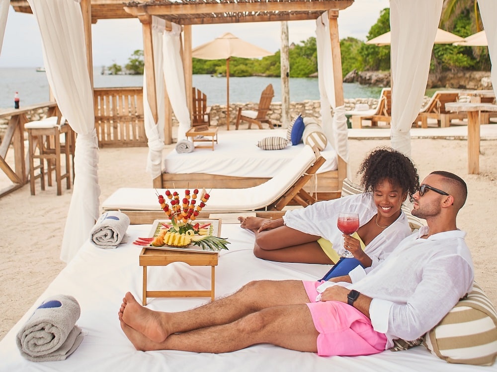 Mangata Beach Club - Image 12